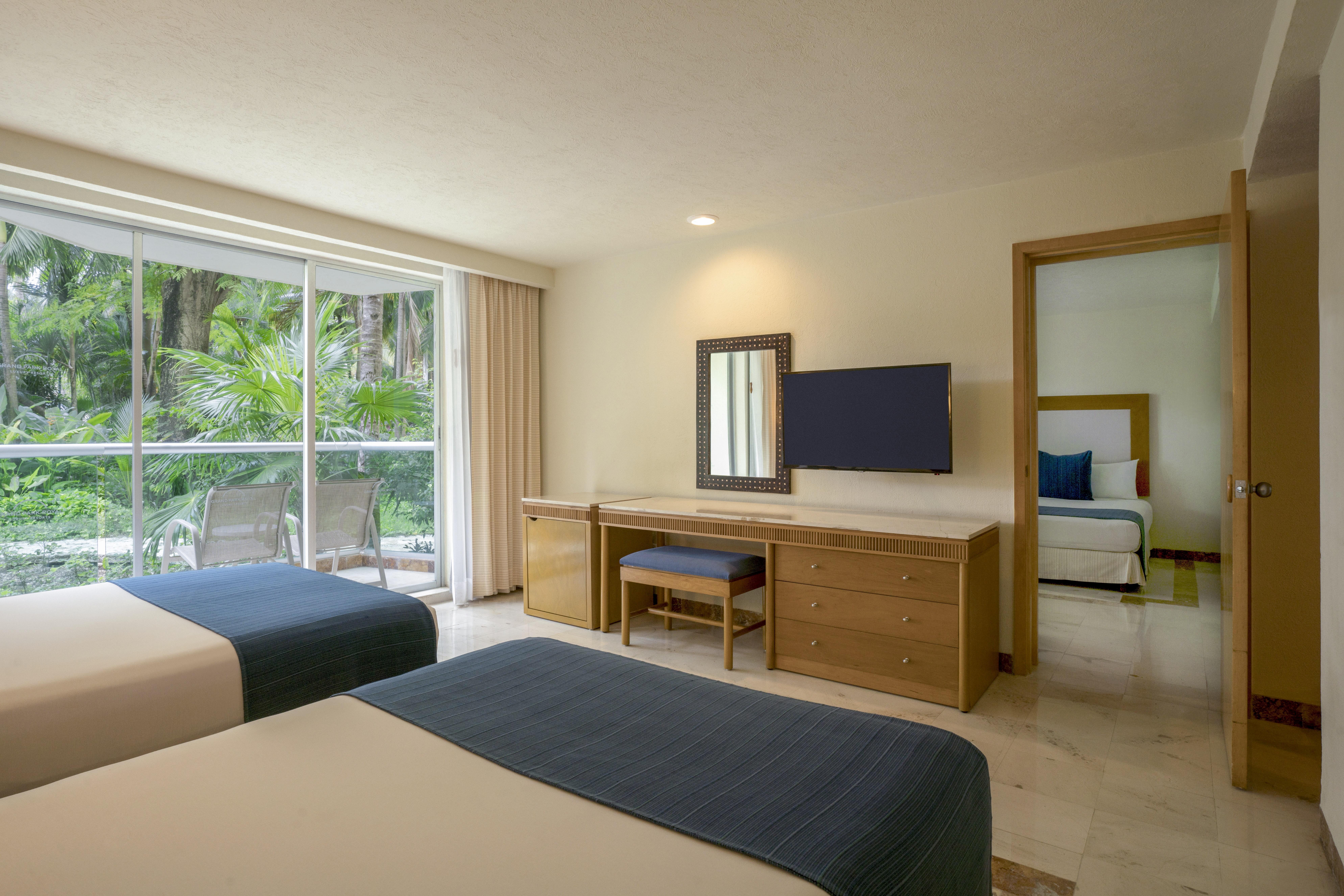 Grand Park Royal Cozumel Hotel Buitenkant foto Junior Suite