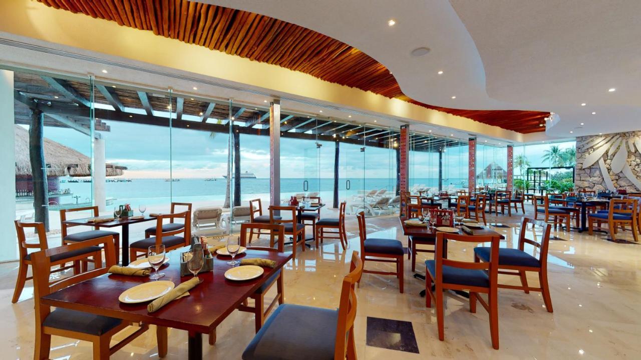Grand Park Royal Cozumel Hotel Buitenkant foto Restaurant at the hotel