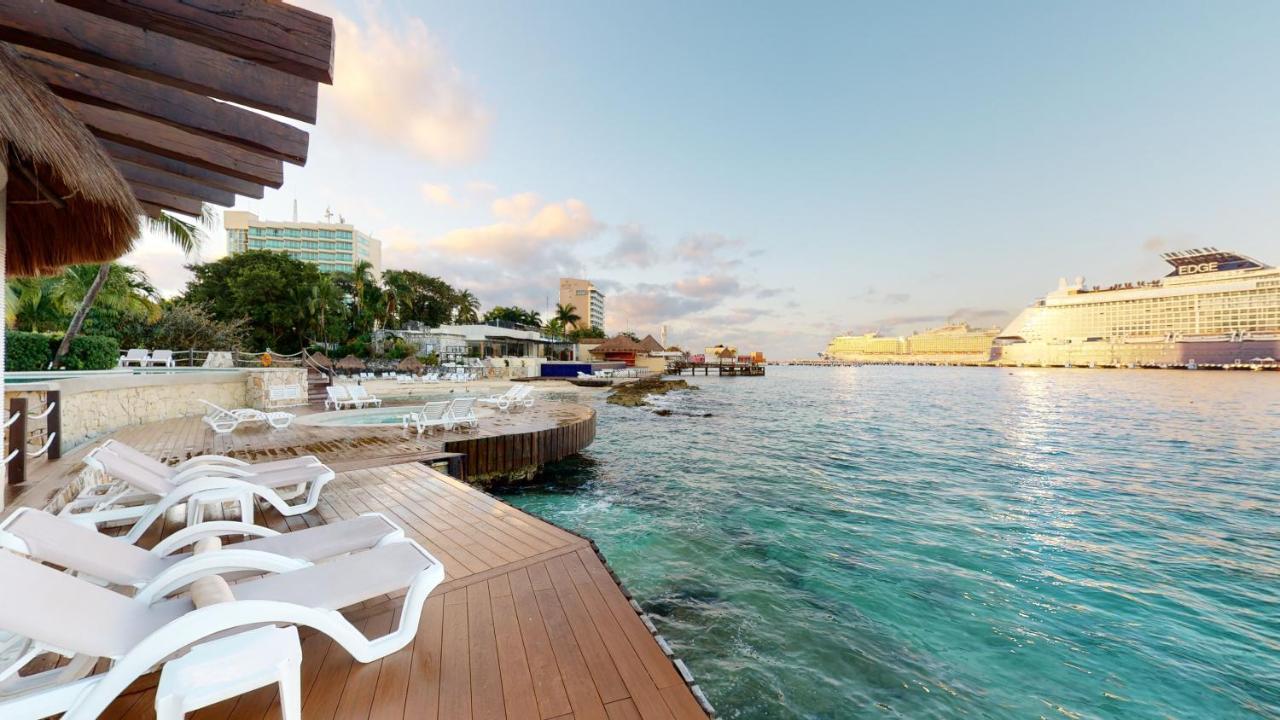 Grand Park Royal Cozumel Hotel Buitenkant foto Cancún